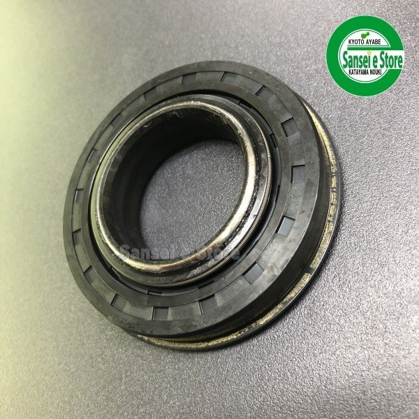 画像2: クボタ 純正 ロータリー用  爪軸サポートケース側  軸付オイルシール  (2)