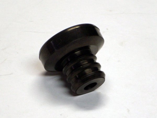 画像2: オーレック 純正 スパイダーモア用  ミッションオイルキャップ（ゴムキャップ,栓）  (2)